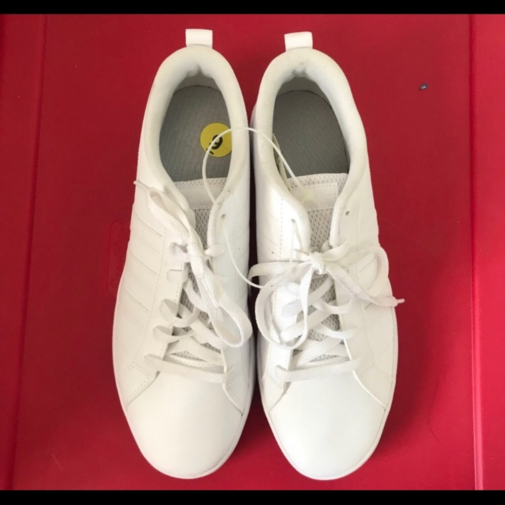 NWOT White Men’s Adidas Sneakers